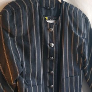 Vintage 80's Laurel size 38  cotton/linen  crop suit jacket  blk w-white stripes